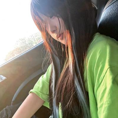 石榴裙下