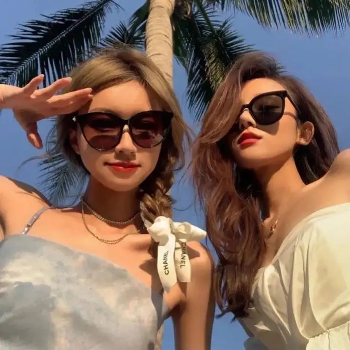 艾娃与莱昂国语